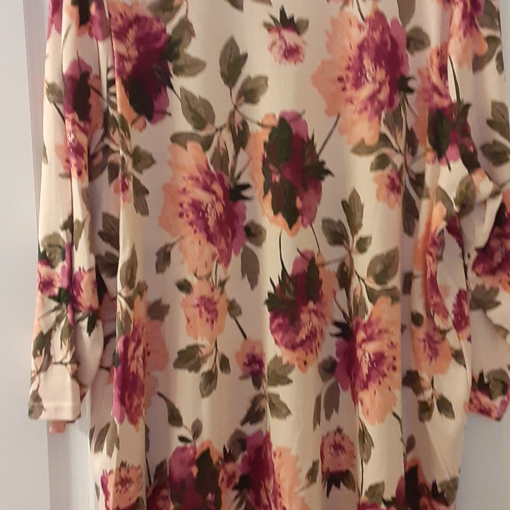 Classic Henley Tee Top - Picture 2 of 4